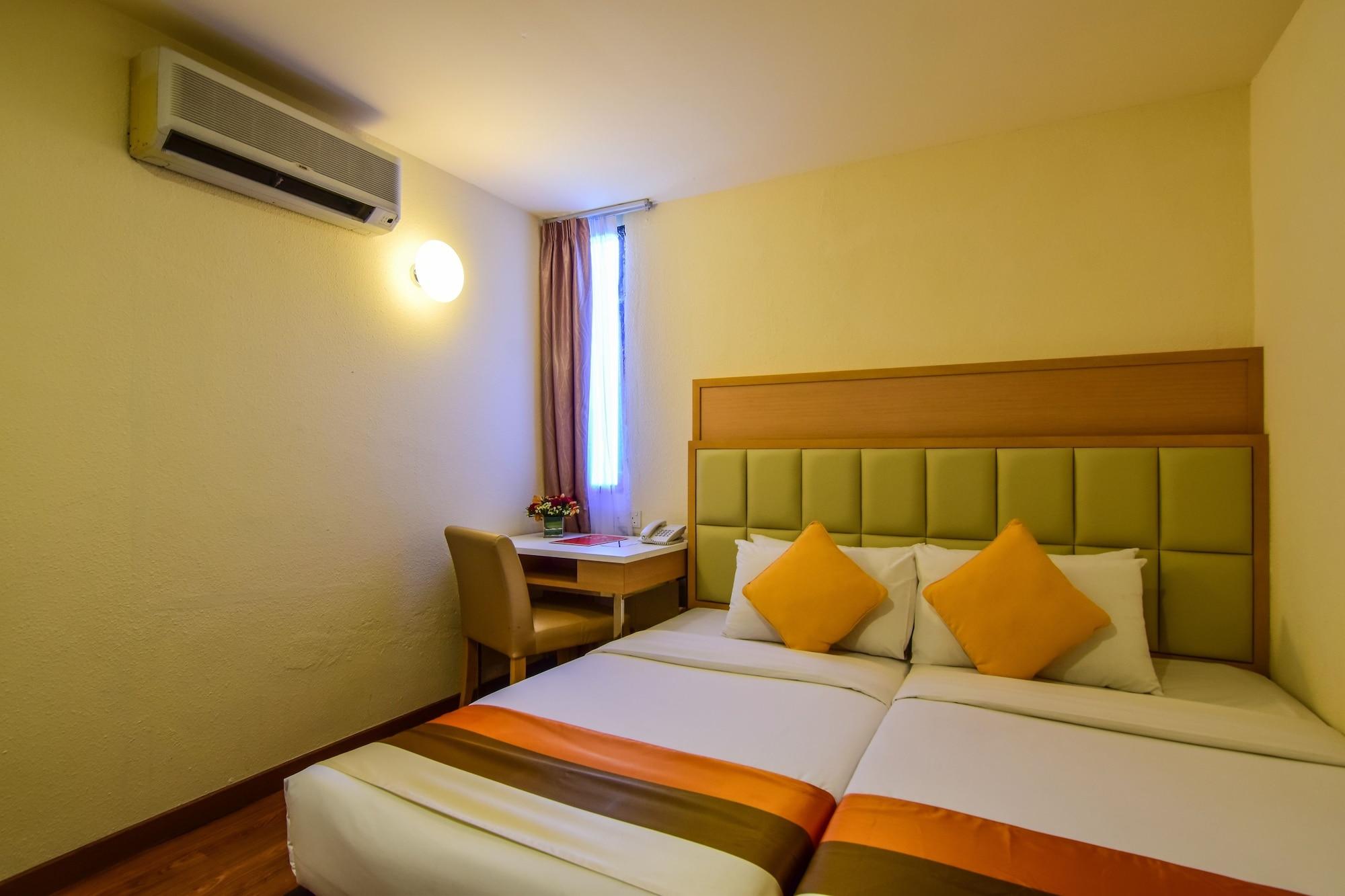 Hotel Sentral Seaview @ ​Beachfront Tanjung Bungah  Esterno foto