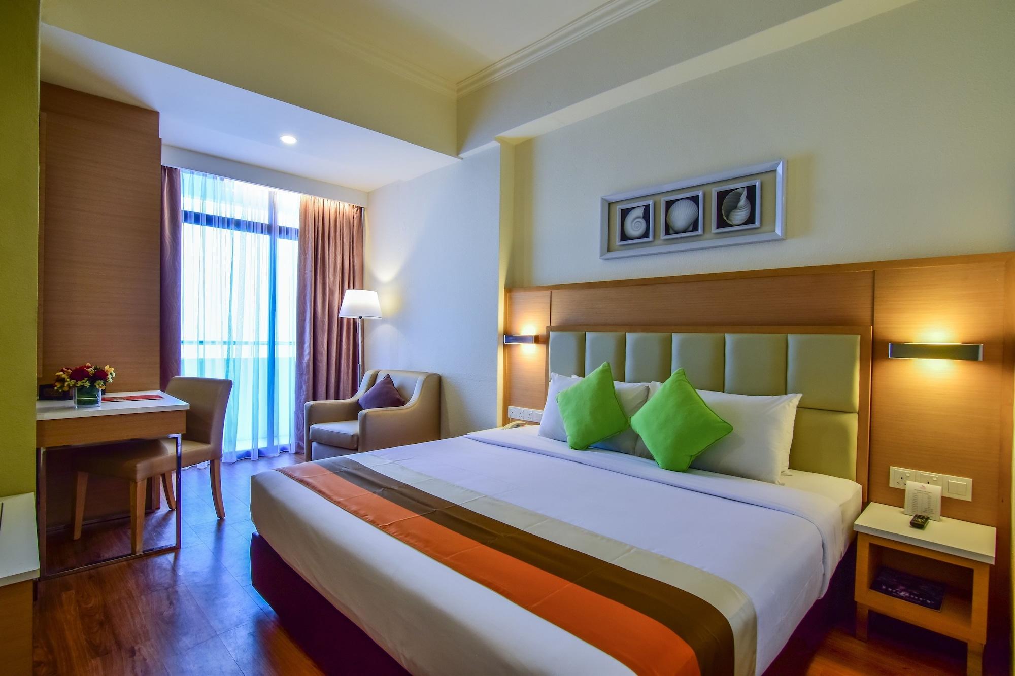 Hotel Sentral Seaview @ ​Beachfront Tanjung Bungah  Esterno foto