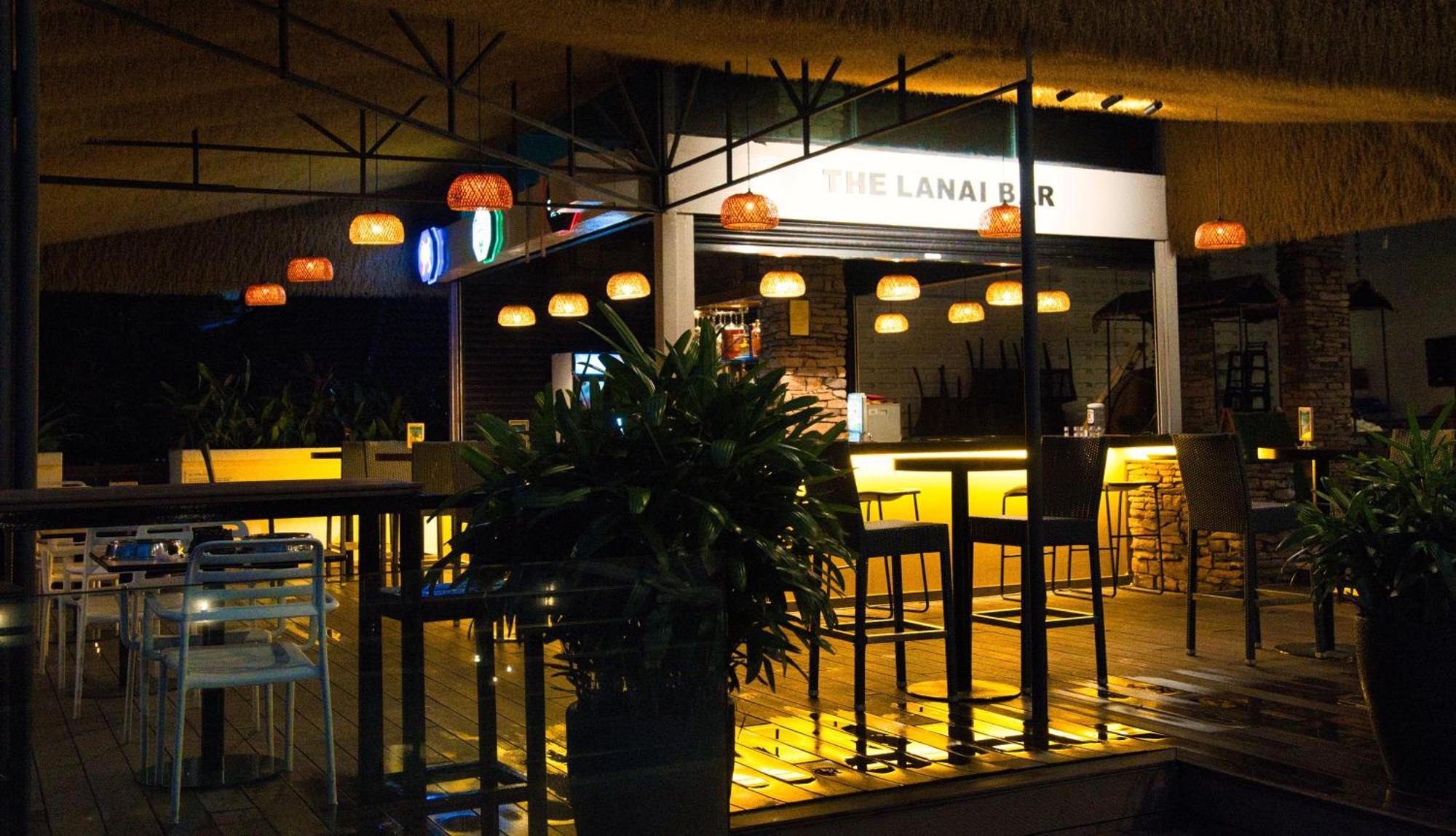 Hotel Sentral Seaview @ ​Beachfront Tanjung Bungah  Esterno foto