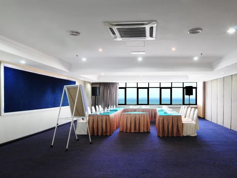 Hotel Sentral Seaview @ ​Beachfront Tanjung Bungah  Esterno foto