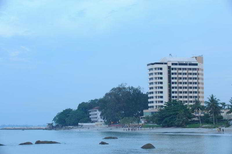 Hotel Sentral Seaview @ ​Beachfront Tanjung Bungah  Esterno foto